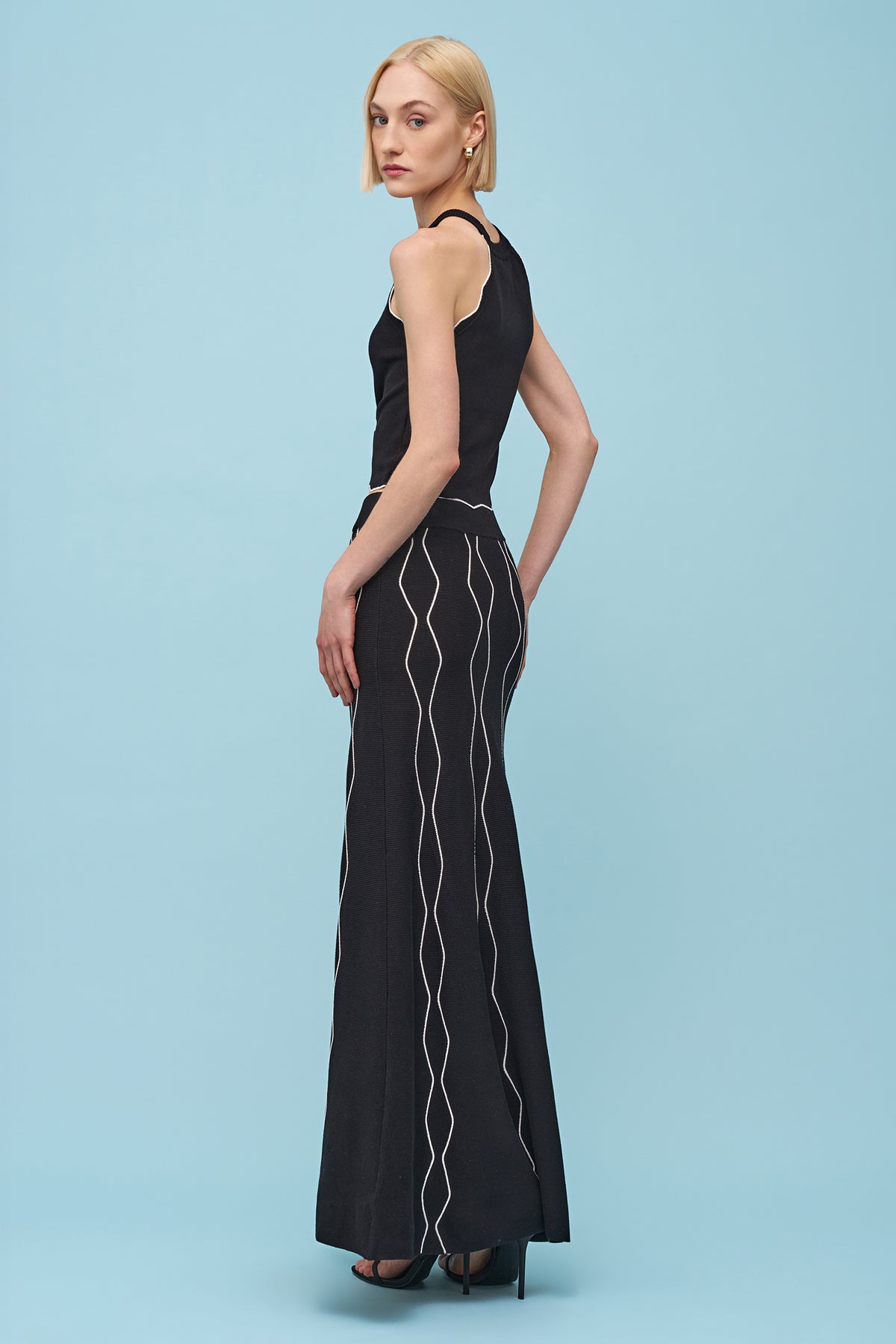 Women's Knit Top - Sleeveless