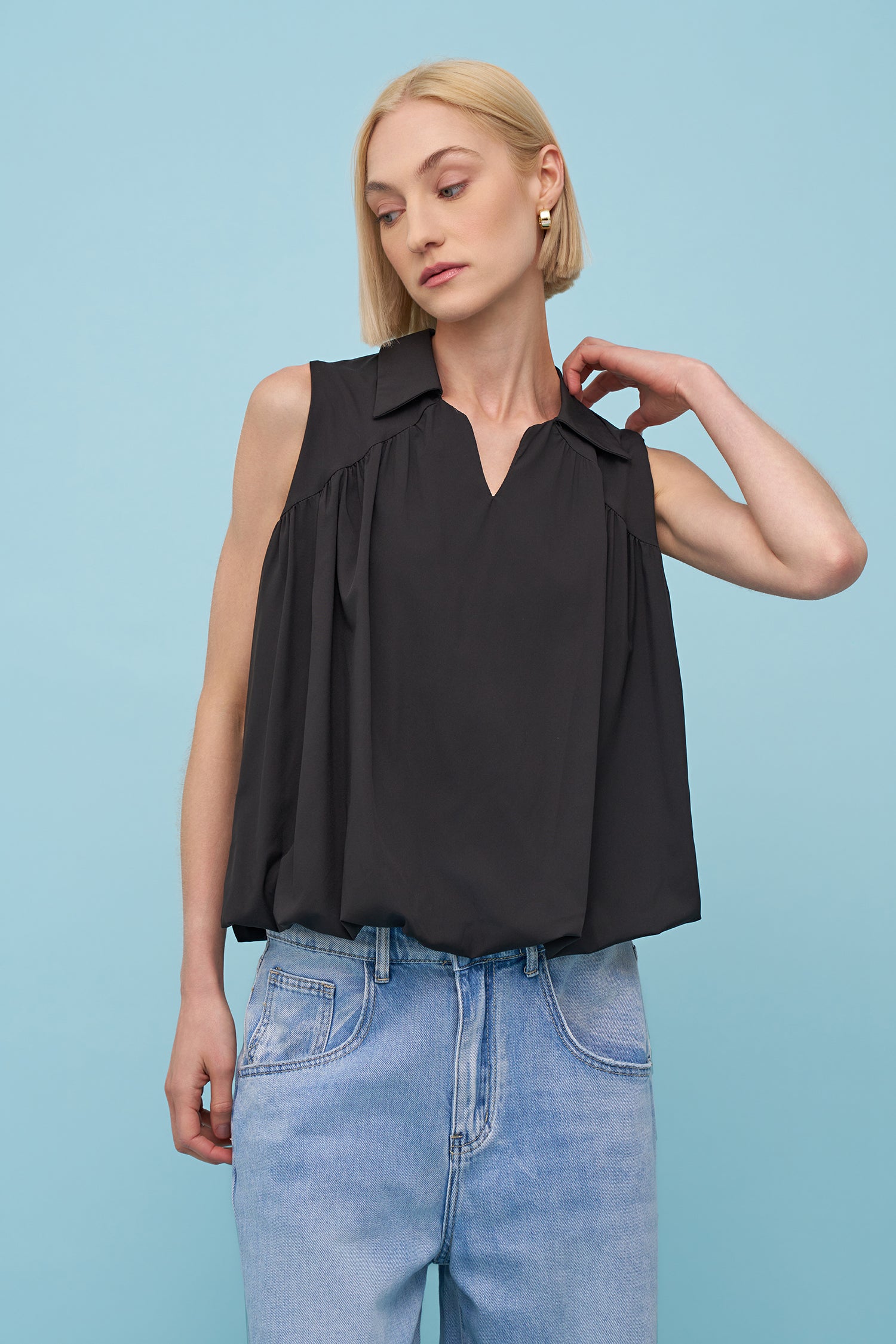 Women's Woven Top - Sleeveless