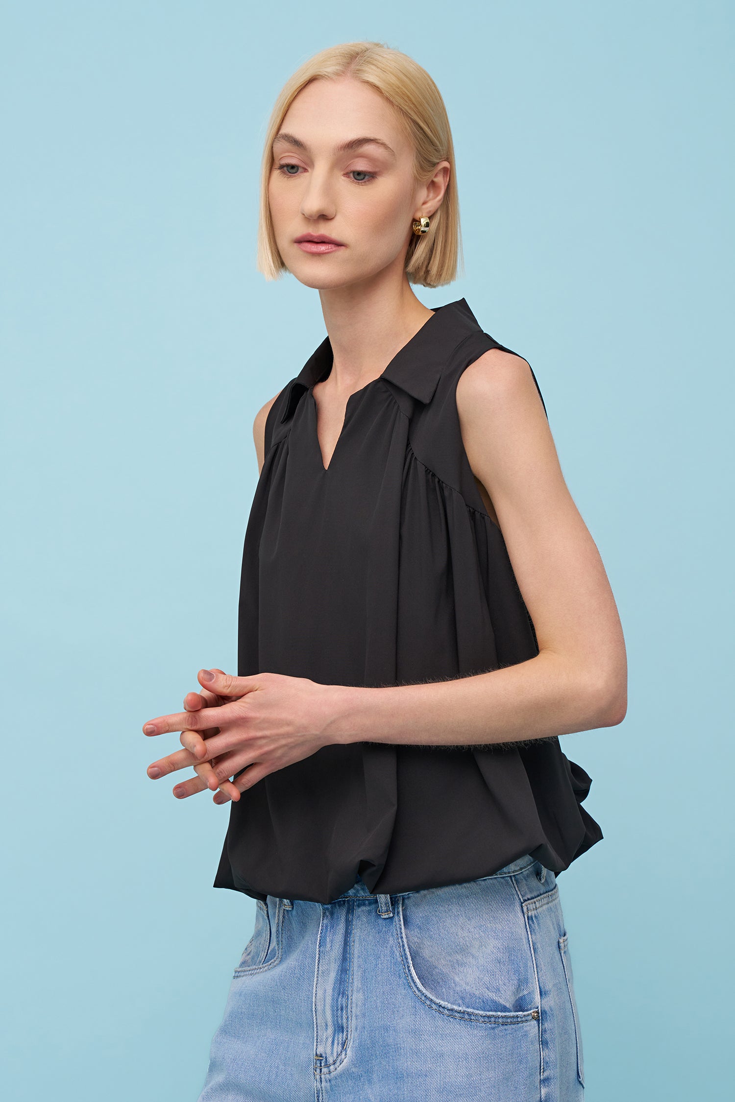 Women's Woven Top - Sleeveless
