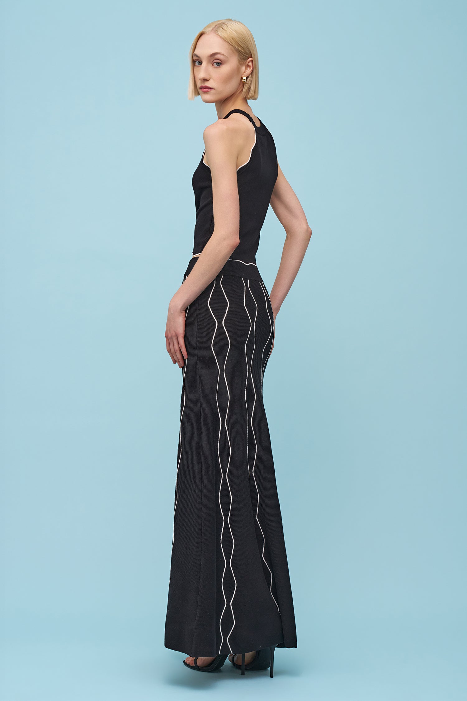 Women's Knit Top - Sleeveless